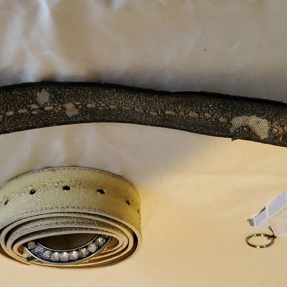 𝅺Two Guess cream and sparkle & black /silver  leather belts XL - Picture 6 of 11
